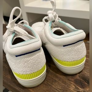 Rothy’s lace up sneakers in almost new condition
